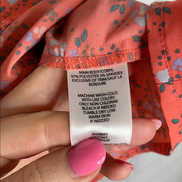 Wild Pearl Floral Tank Top - Picture 6 of 11